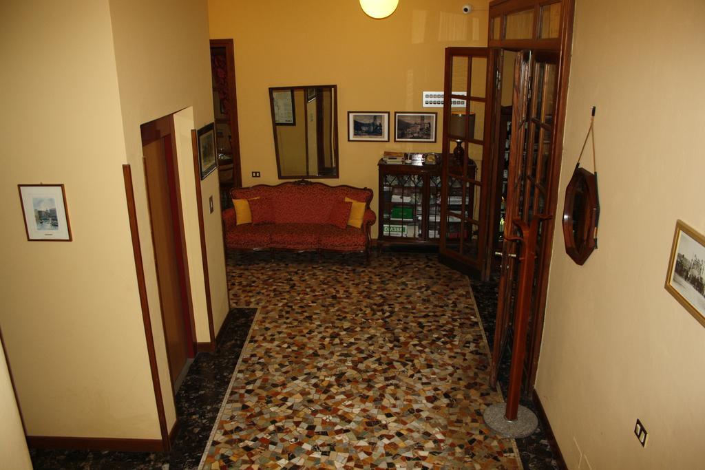 Hotel Vapore Torno Extérieur photo